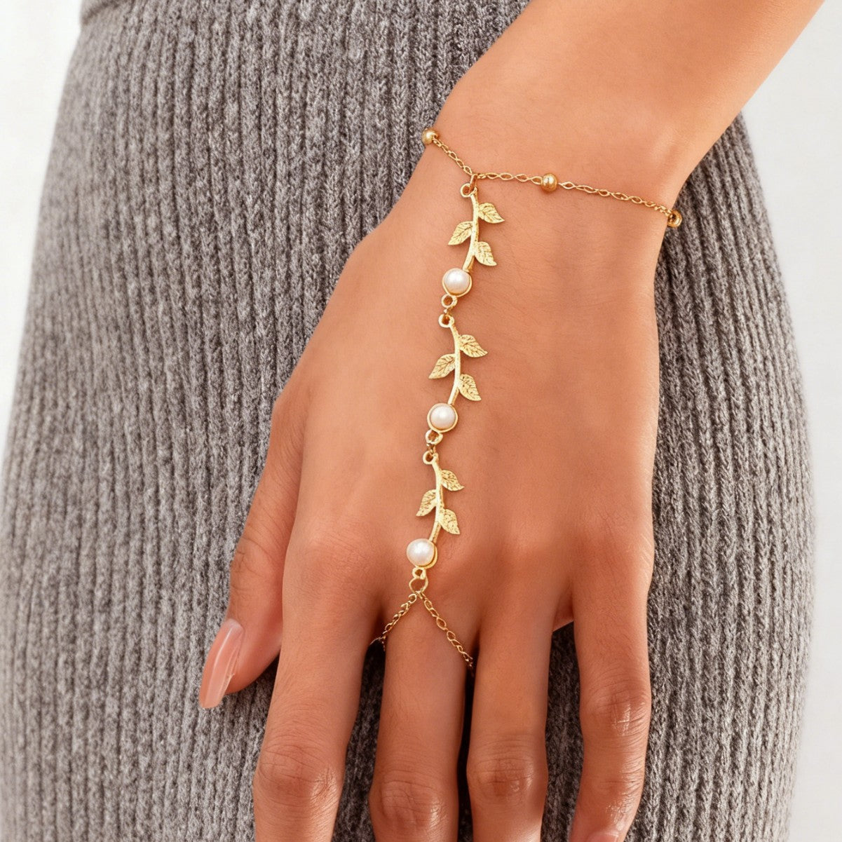 Leaves With Imitation Pearl Ornamental Tassel Bridal Bracelet