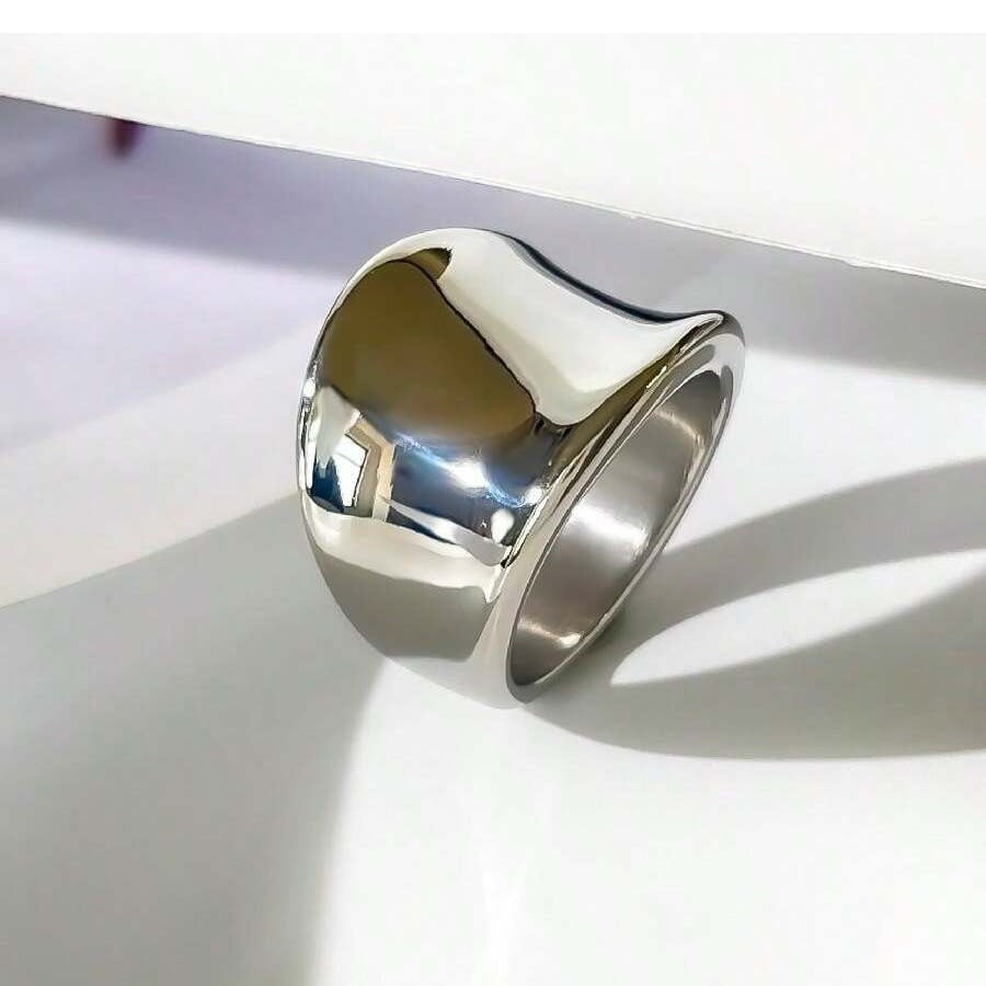 Women's Titanium Steel Wide Surface Real Gold Electroplated Glossy Simple Rings