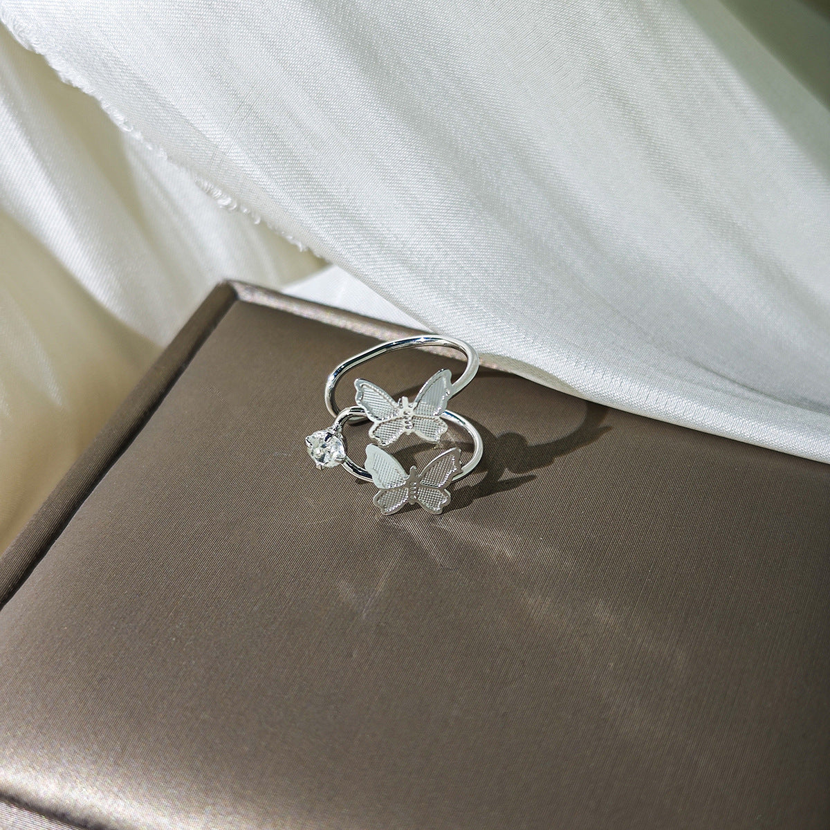Women's Style Simple Small Butterfly Ear Clip High Sense Personalized Cold Earrings
