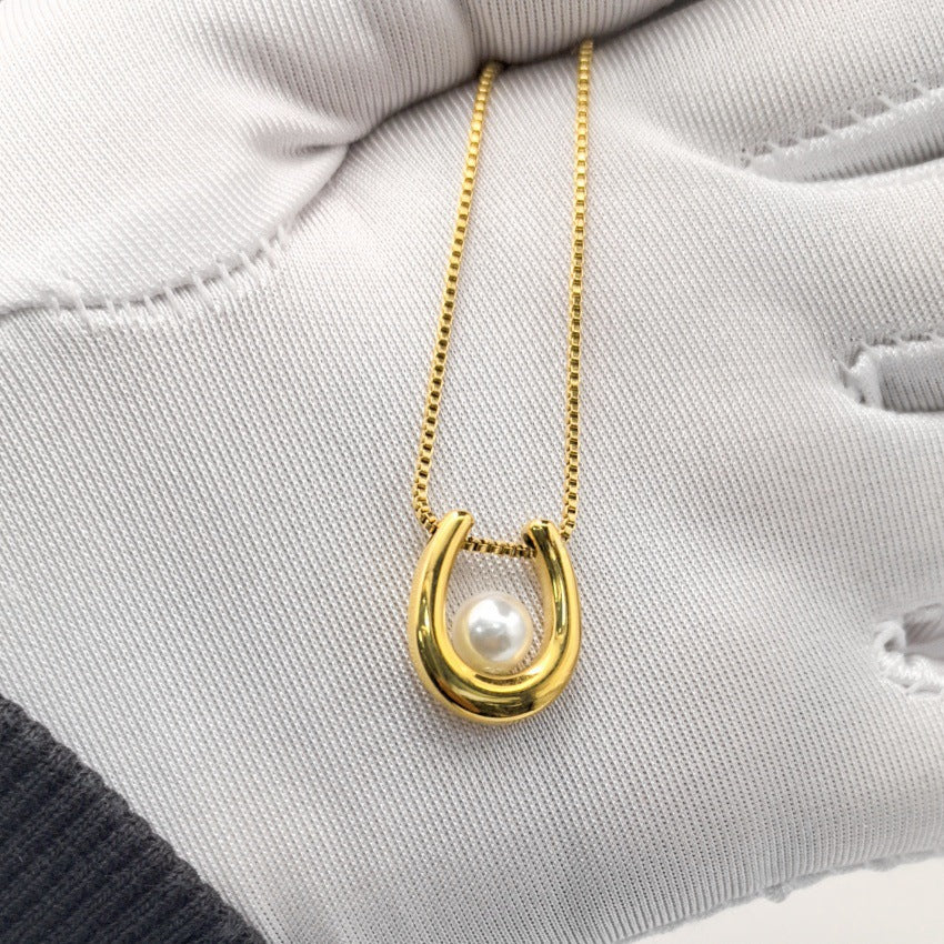 Vacuum Gold-plated Light Luxury Pearl Female Necklaces