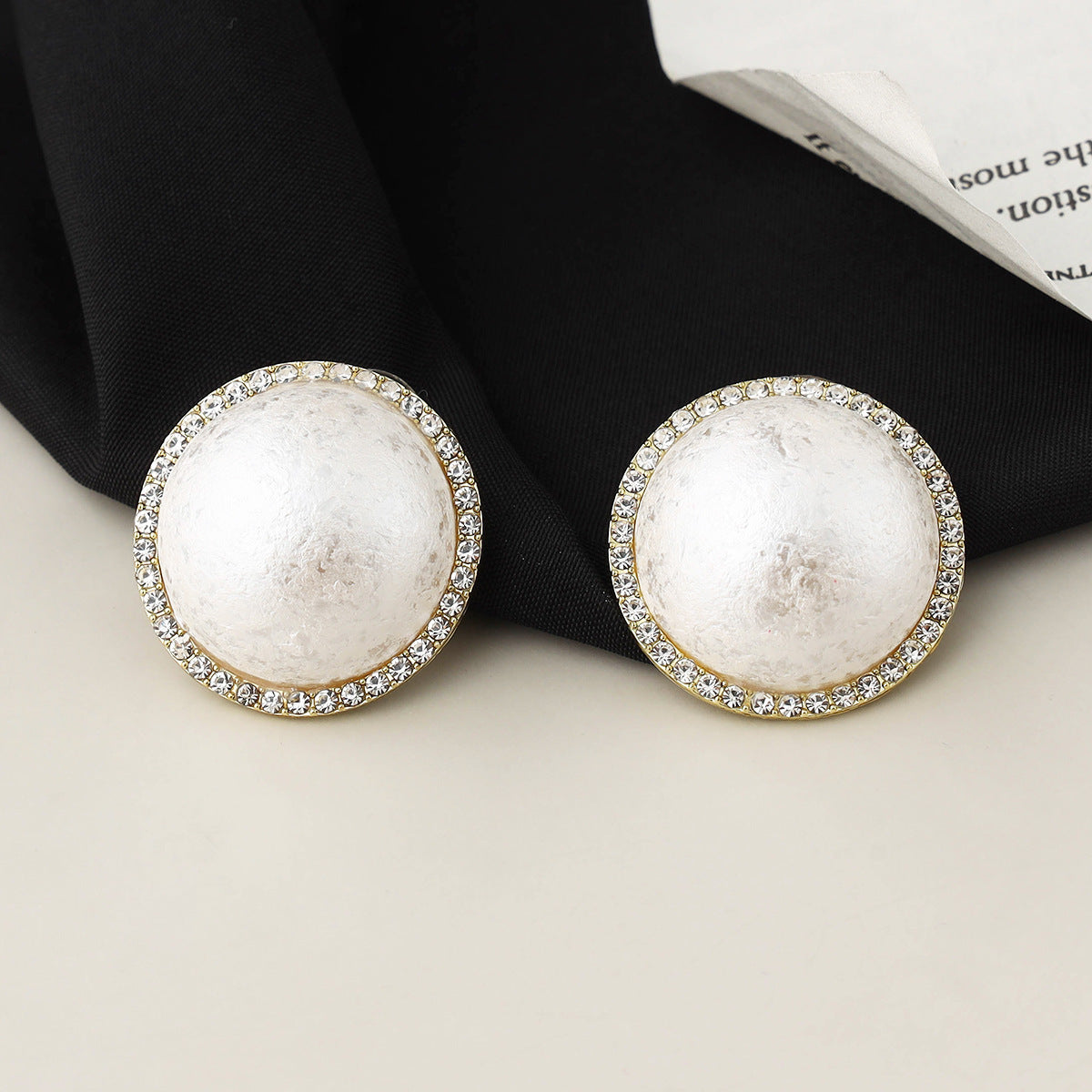 Crack Tide Sponge Pearl Sand Button Big Ear Stud Earrings