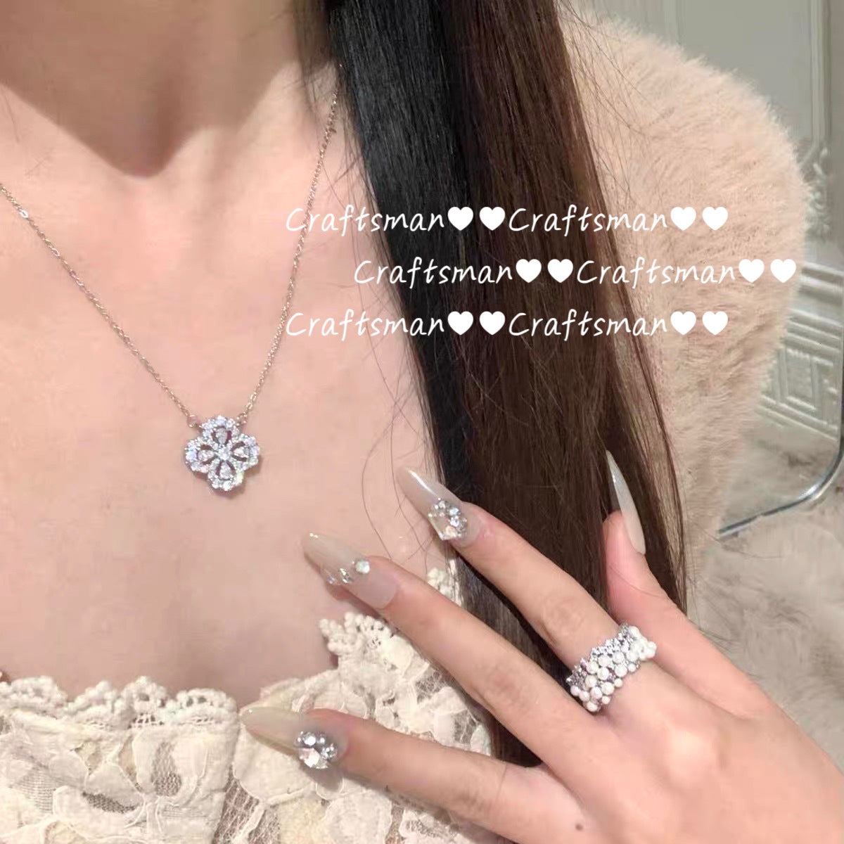 Women's Carbon Full Diamond Design High-grade Clavicle Necklace
