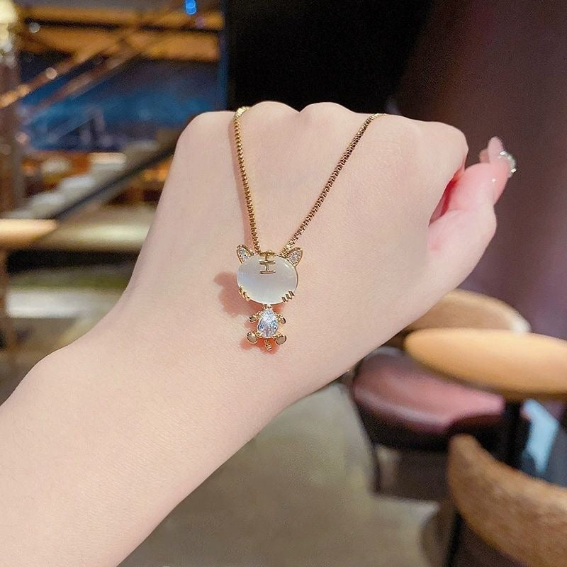 Women's Summer Fashion Heart For Design Simple Light Luxury Cold Style Necklaces