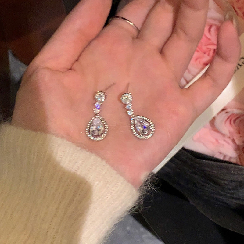 Refined Zircon Drop-shaped Female Light Luxury Minority Stud Earrings