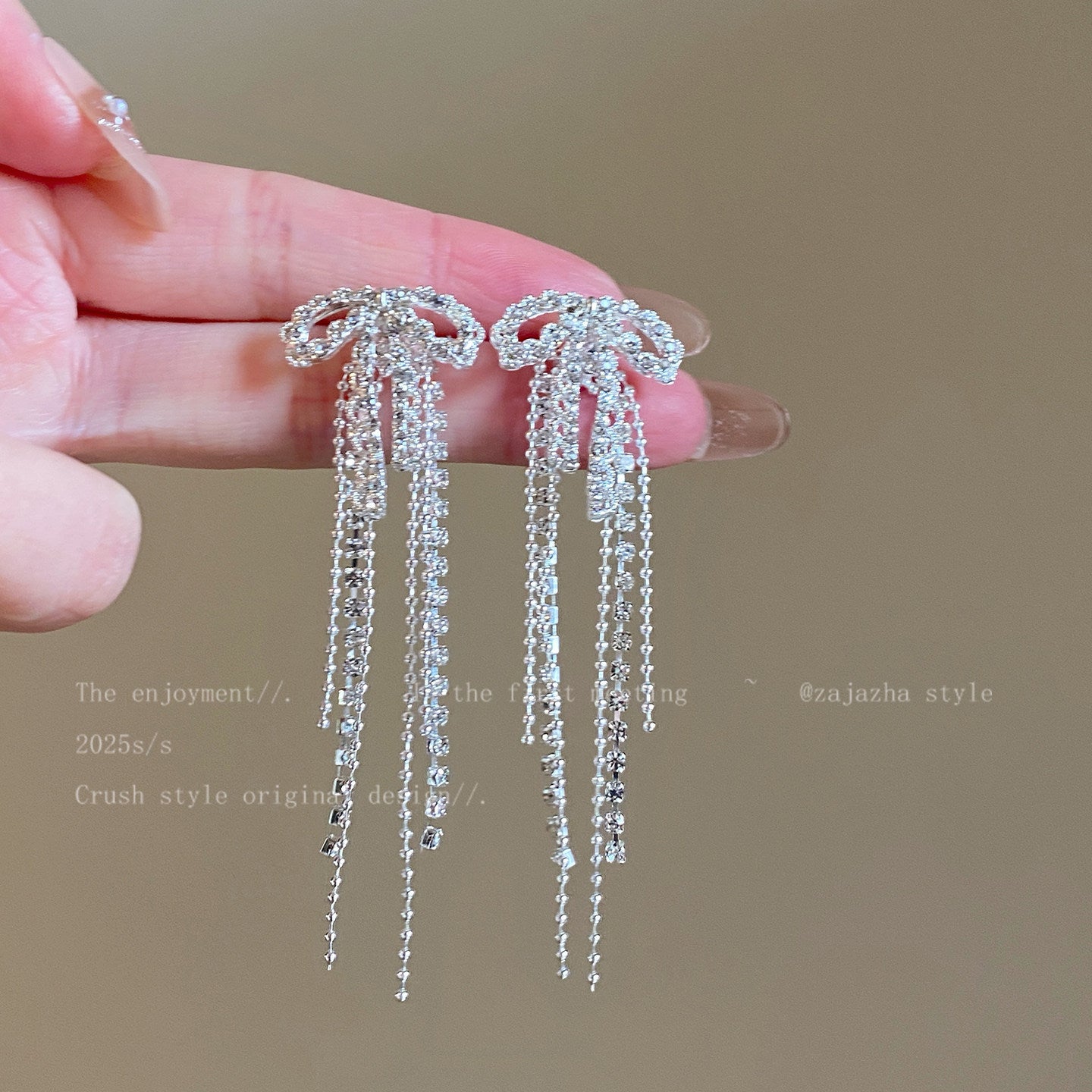 Women's French Retro Lace Strap Bow Fashion Earrings