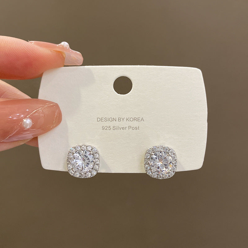 Women's Sier Needle Micro Inlaid Zircon Light Luxury Super Flash High-grade Earrings