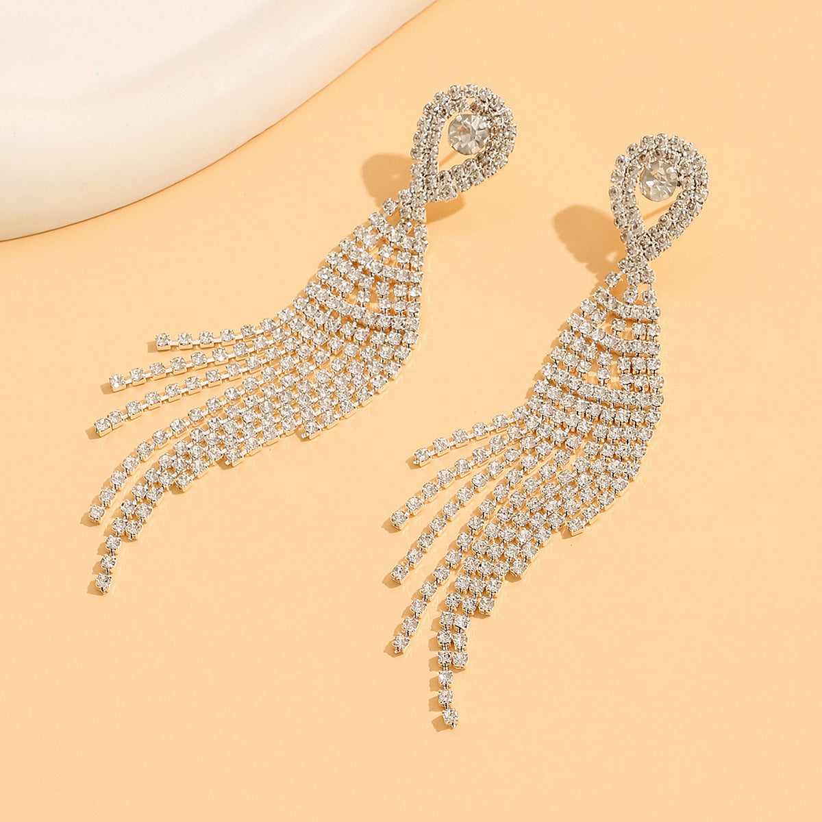 Elegance Retro Fashion Bride With Diamond Tassel Earrings