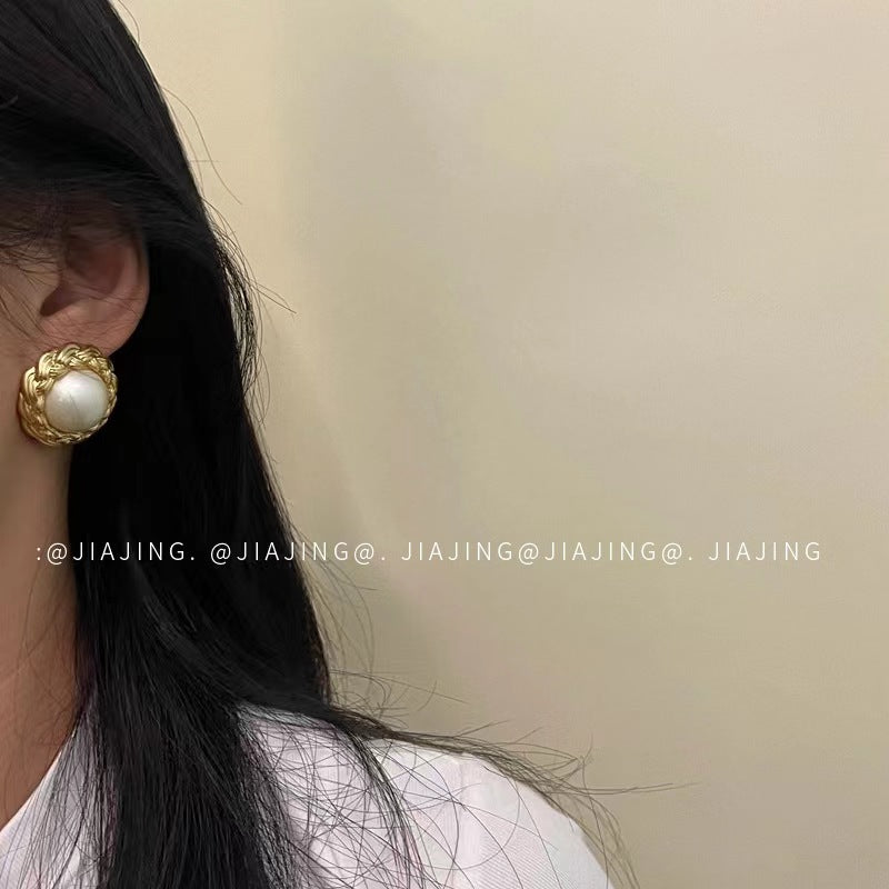 Needle Resin Chain Winding Round Ear Clip French Earrings