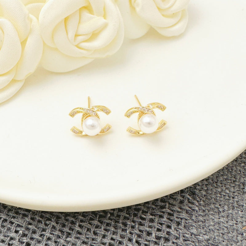High-grade Refined Zircon Cross Shaped Female Compact Temperamental Sweet Earrings