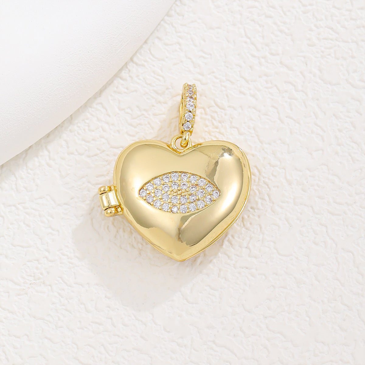 High-grade Butterfly Star Heart Female Light Luxury Pendants