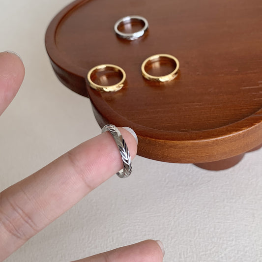 Lin High-grade Female Geometric Texture Wheat Design Light Ring