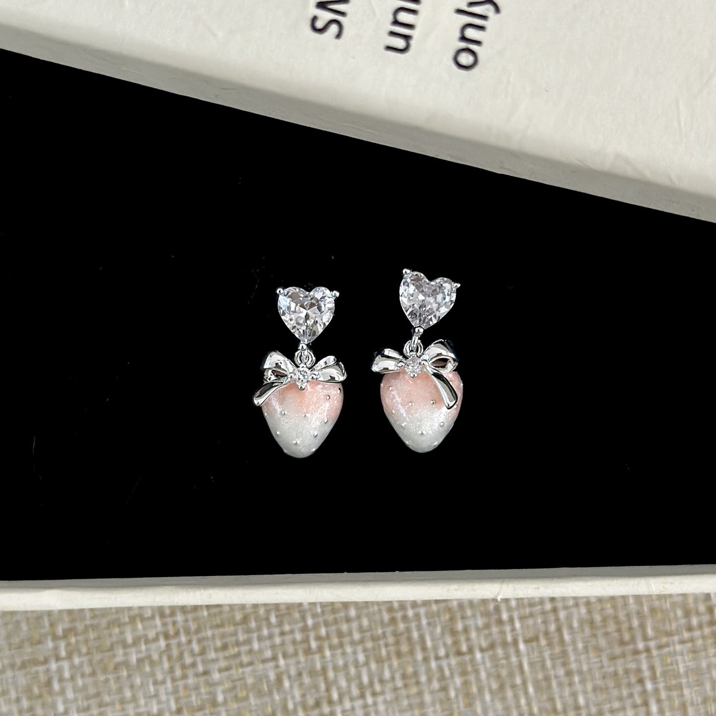 Pink Drip Glazed Three-dimensional Strawberry Female Exquisite Sweet Fashion Trend Earrings