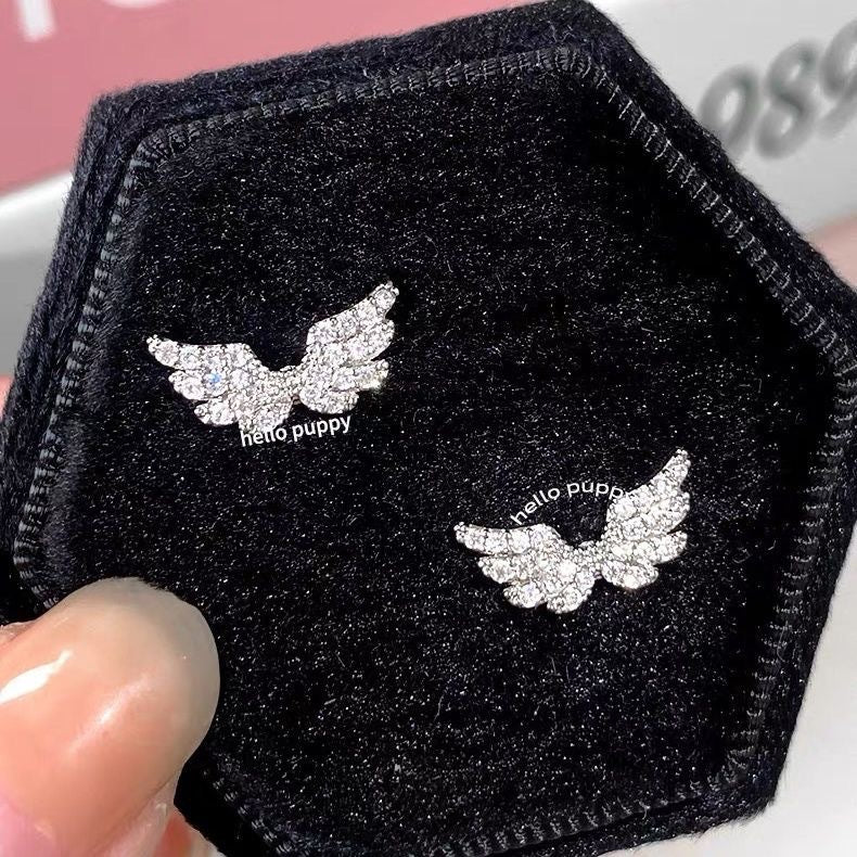 Bone Titanium Steel Full Diamond Screw Twist Sweet Cool Hot Stud Earrings