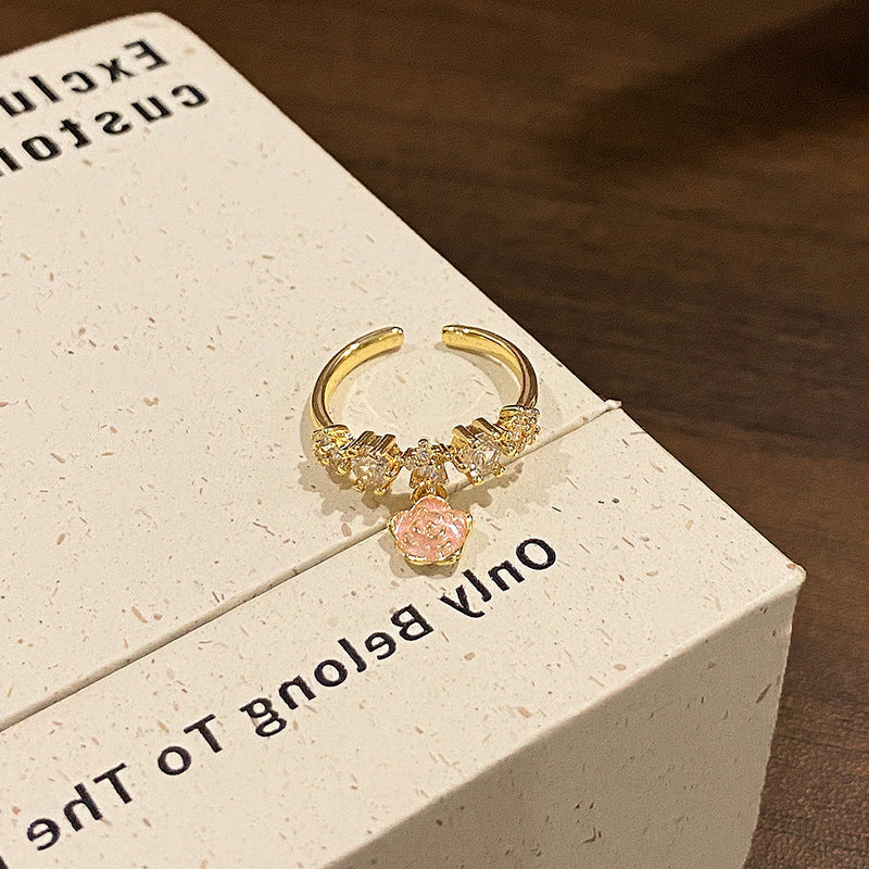 Fingertip French Style Gold Petal Tassel Female Niche Design Retro Ring