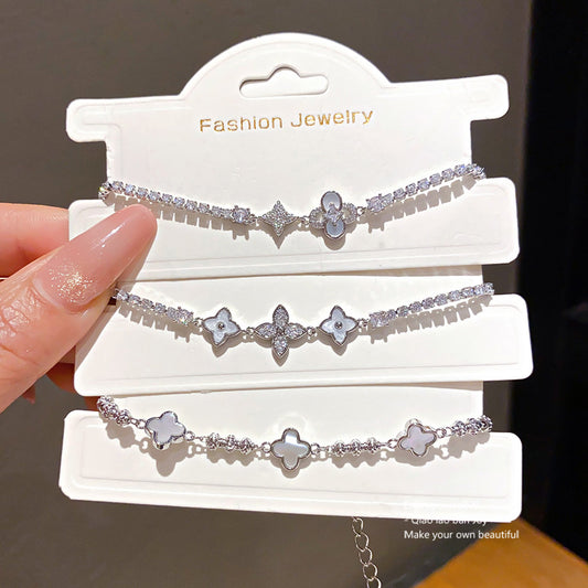 Women's Real Gold Electroplated Zircon Fritillary Flower Buckle Fashionable Exquisite Light Bracelets
