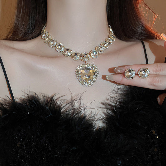 Women's High-grade Accessories Clavicle Chain Super Shiny Necklaces