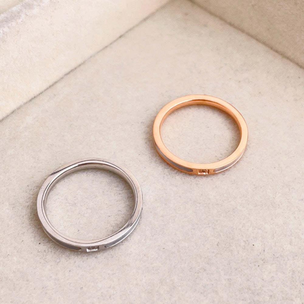 Lady White Shell Fine Circle Elegant Twin Rings
