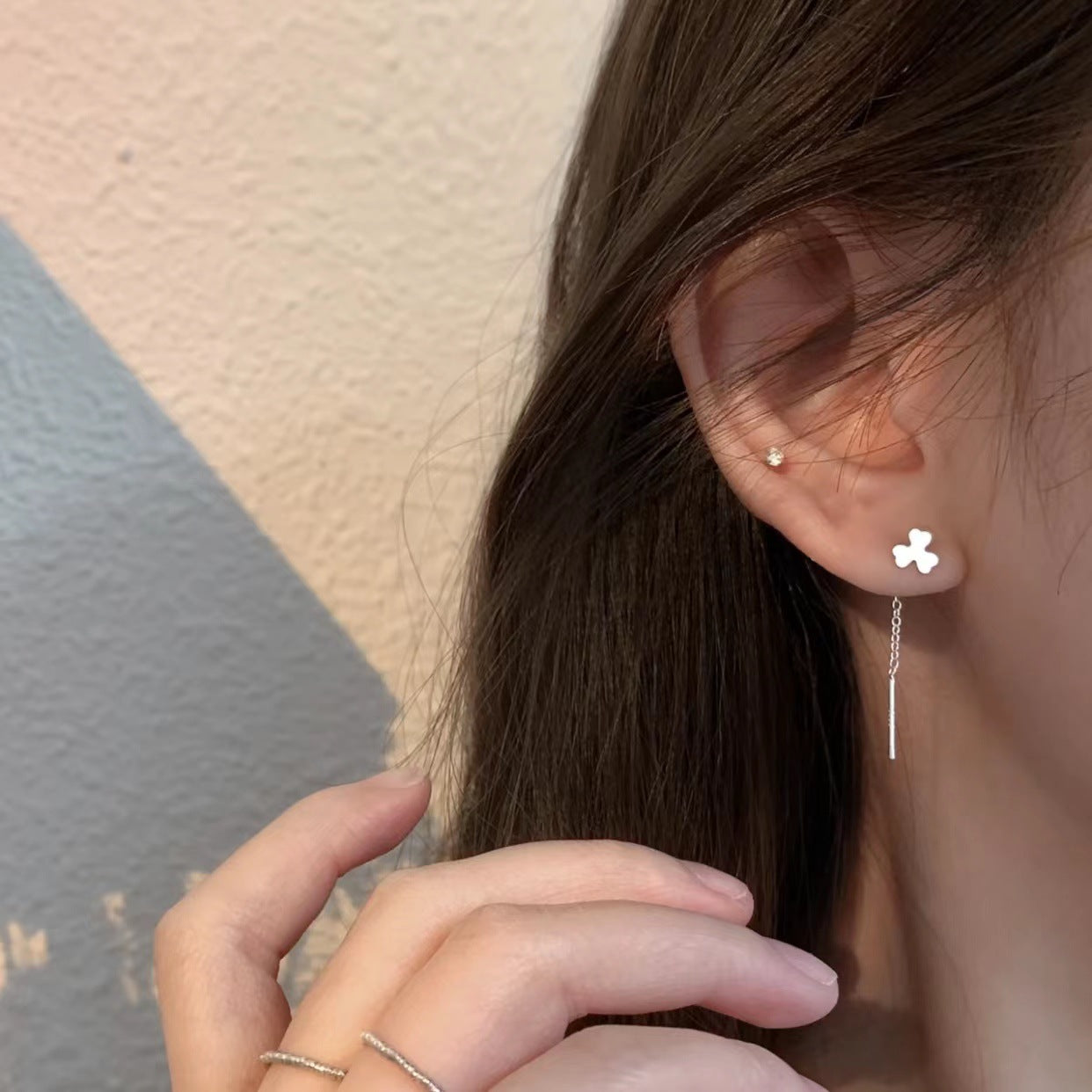 Women's Clover Lines Fashionable High-grade Tassel Simple Ear Line