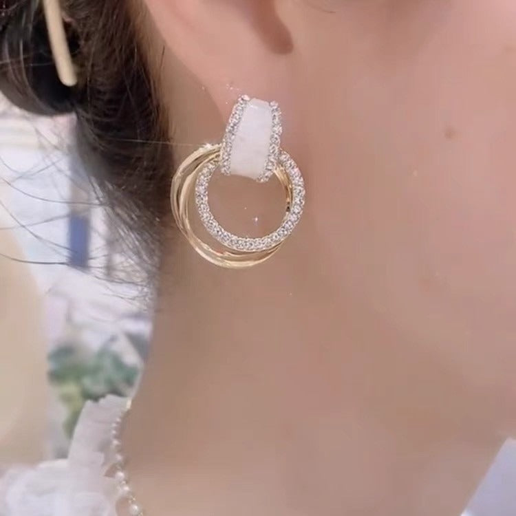 Temperament Wild Rhinestone Geometric Circle Design Simple High Earrings