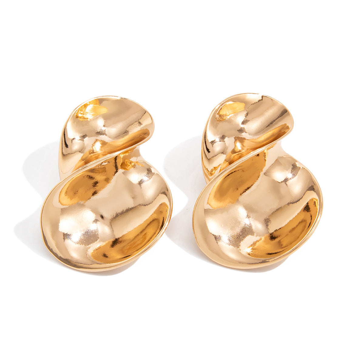 Women's Exaggerated Texture Three-dimensional Pleated Ladies Design Stud Earrings
