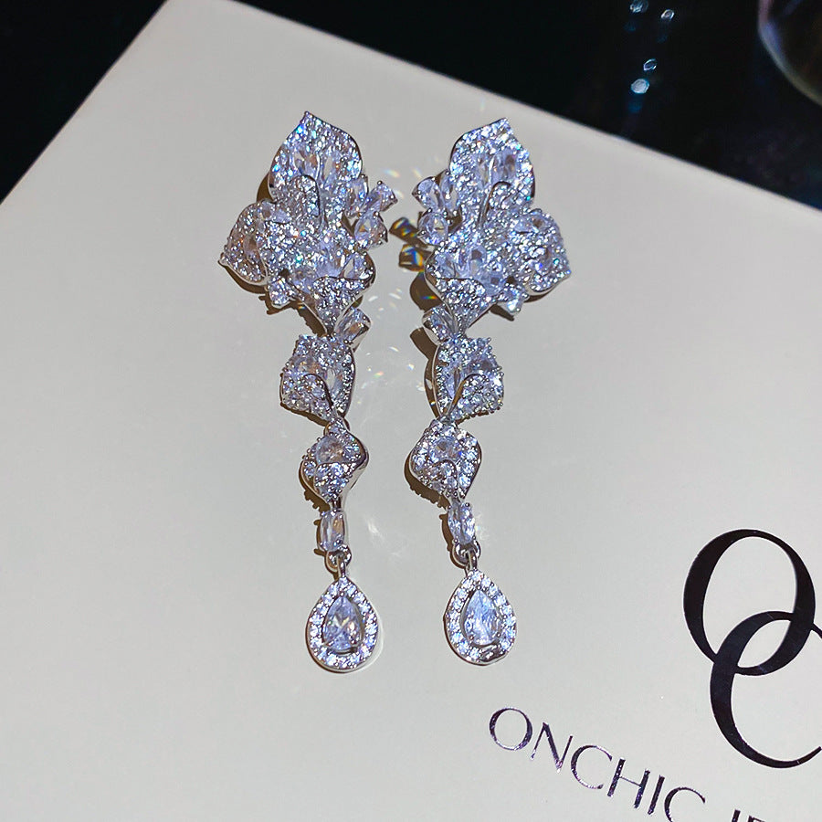Korean Style White Zircon High-grade Simple Personalized Design Sense Earrings