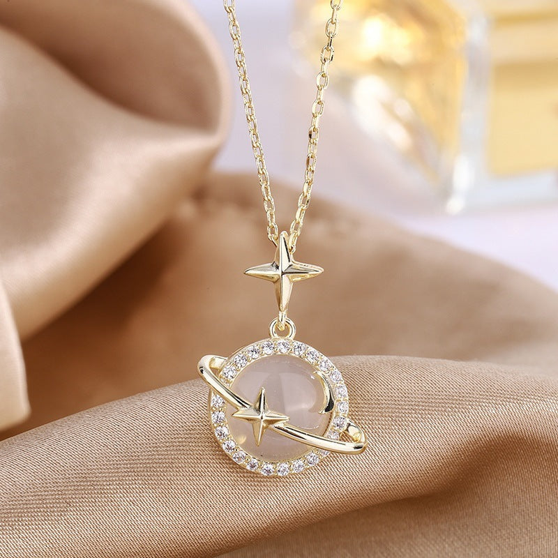 Women's Summer Fashion Heart For Design Simple Light Luxury Cold Style Necklaces