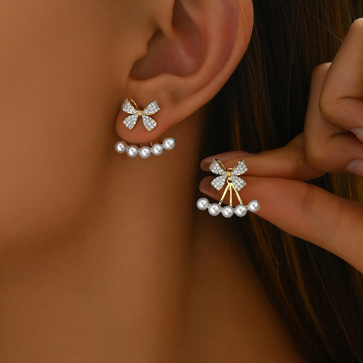 Women's Simple Fresh Sweet Inlaid Zircon Bow Design Stud Earrings