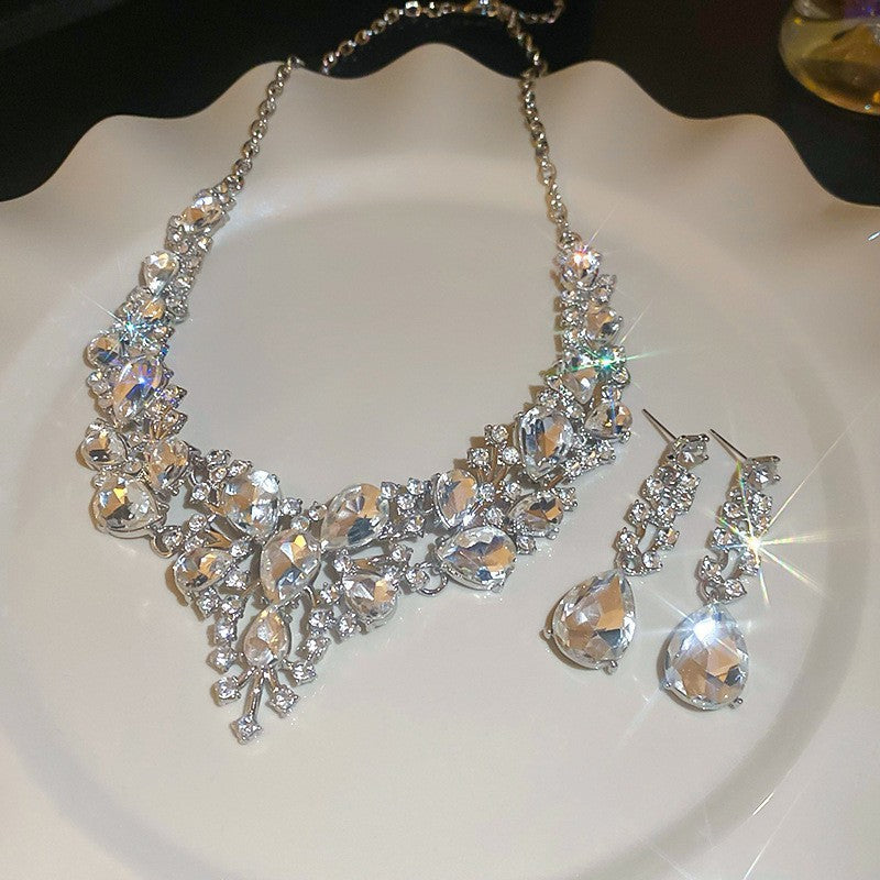 Palace Style Temperamental Minority Clavicle Chain Light Necklaces