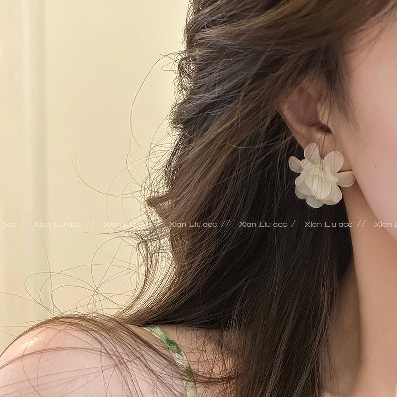 Women's Seaside Holiday Fairy Acrylic Flower Niche Design Earrings