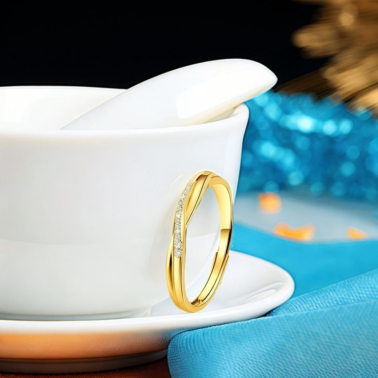 Women's & Men's Mobius Strip Couple Advanced Sense Gold-plated Open Adjustable Rings