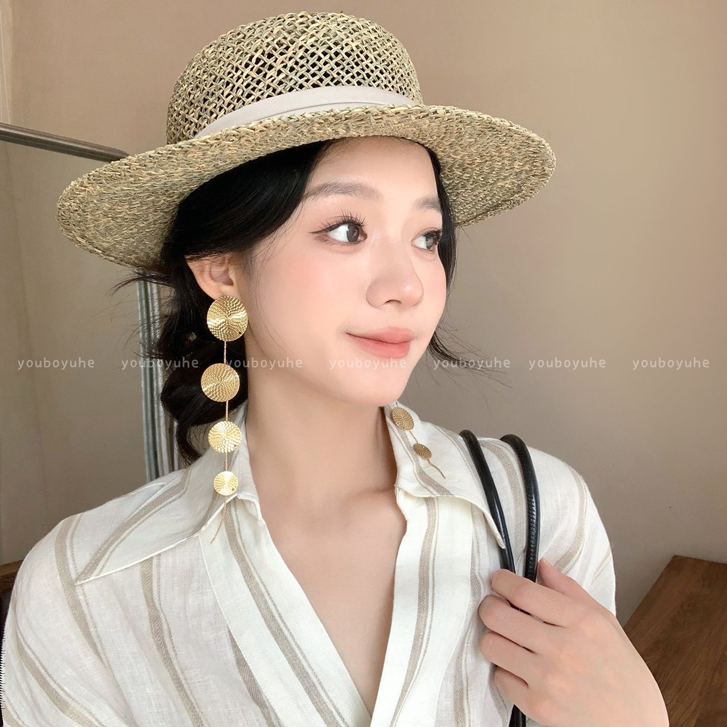 Women's Style Golden Long Fringe Light Luxury High-grade Square Round Face Earrings