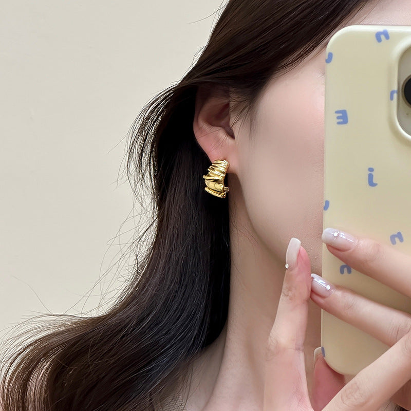 Design Twisted Pleated High-grade Irregular Geometric Stud Earrings