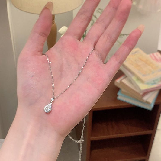 Plated Water Drop Sparking Zirconium Female Light Luxury Minority Beauty Necklaces