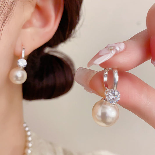 Women's Minimalist Design Thick Sier Zircon Pearl Clip Temperament Entry Lux Rings