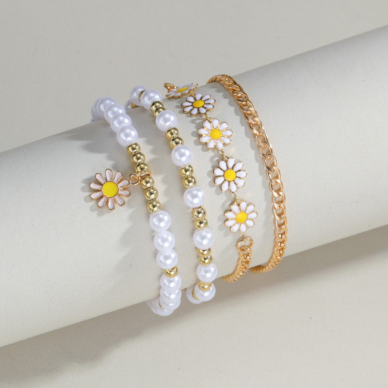 Women's Fashion Alloy Little Daisy Chain Pearl Bracelets
