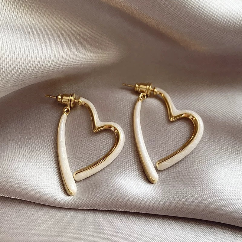 Charming Women's Bow Pearl Light Luxury Earrings