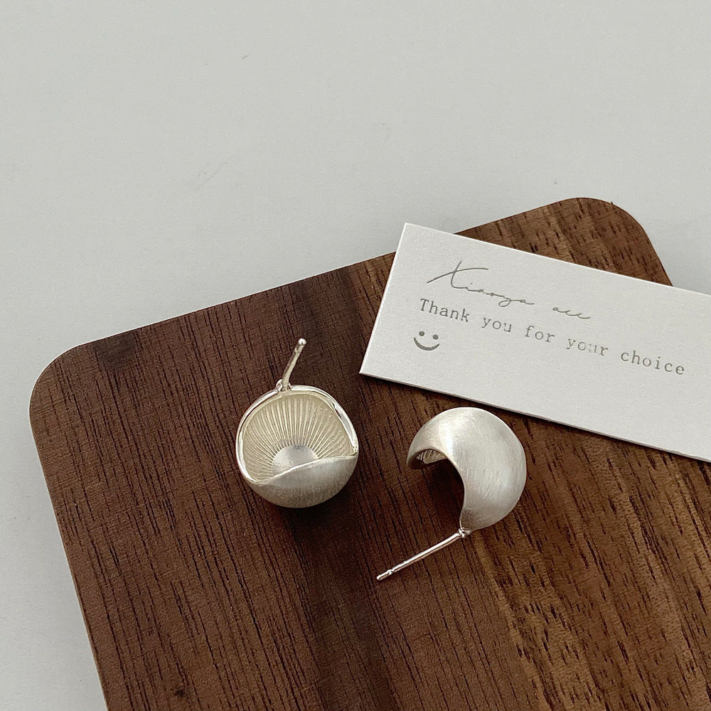 Brushed Light Luxury Fashionable Elegant Flat Earrings