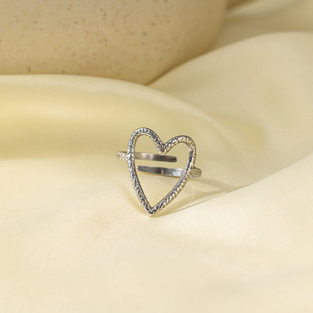 Stainless Steel Gold-plated Love Heart Flowers Rings