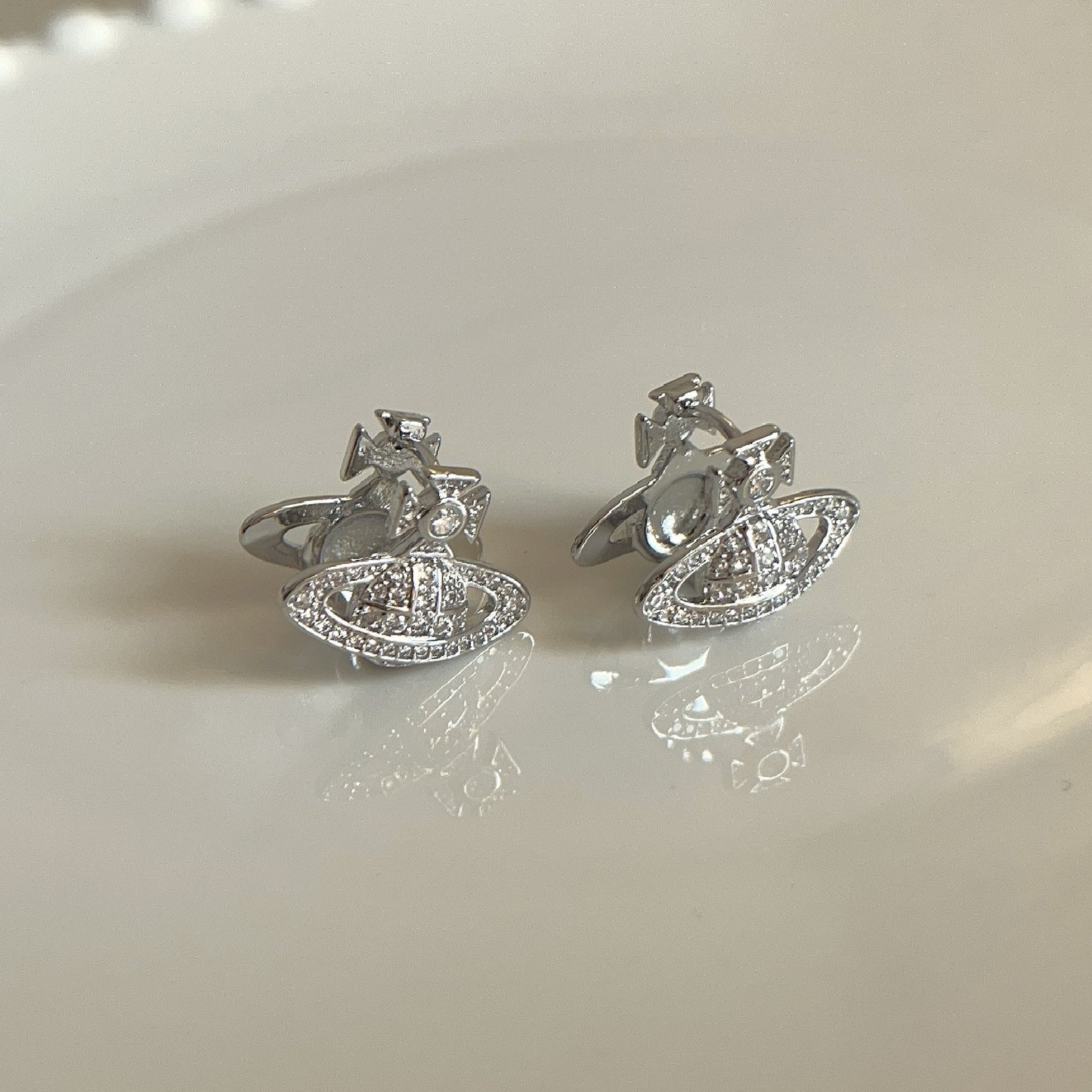 Women's Ear Clip Saturn Niche High-grade Light Rings