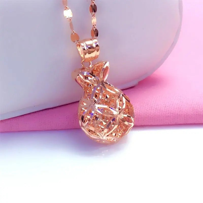 Women's Russian Shiny Purse Fashion Color Gold Necklace