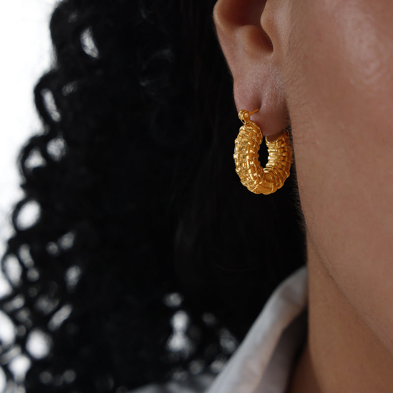 Retro Style Artistic Graceful Geometric Texture Woven Hollowed Design Fashionable Earrings