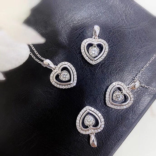 Women's Korean Style Heart-shaped Sweet Cutout Love Valentine's Day Gift Sweater Necklaces