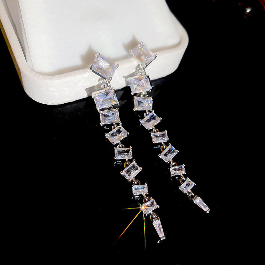 Korean Style White Zircon High-grade Simple Personalized Design Sense Earrings
