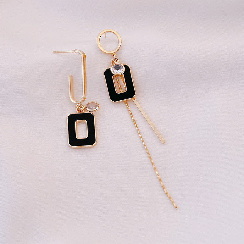 Black Geometric Asymmetric Fashionable Elegant Special Design Stud Earrings