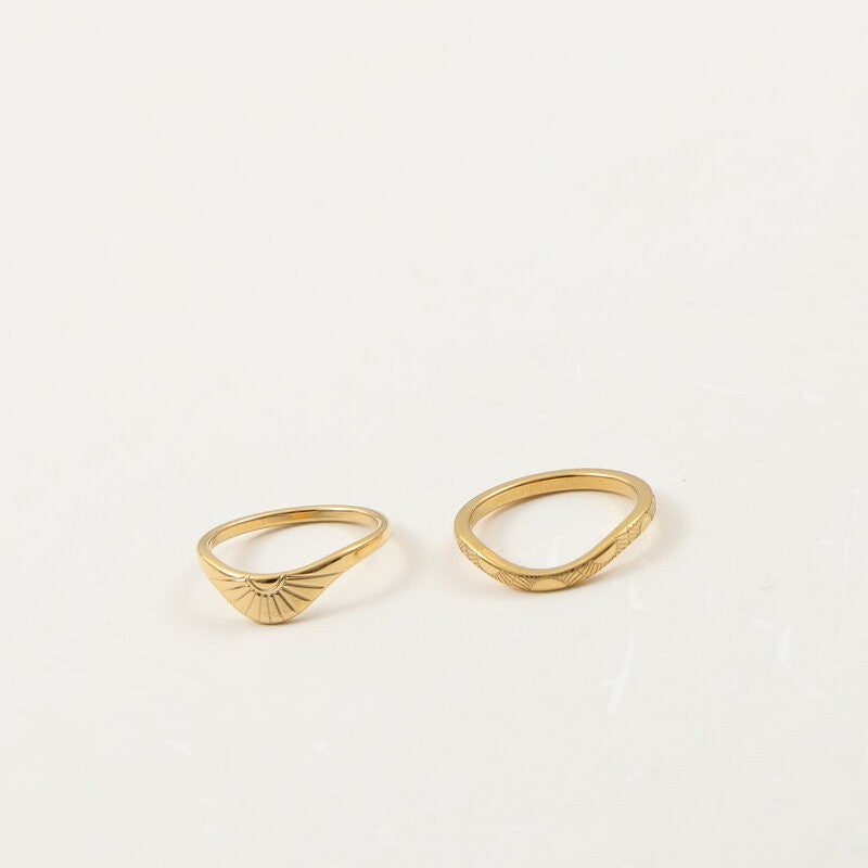 Curved Sunflower Pattern Titanium Steel Gold Rings