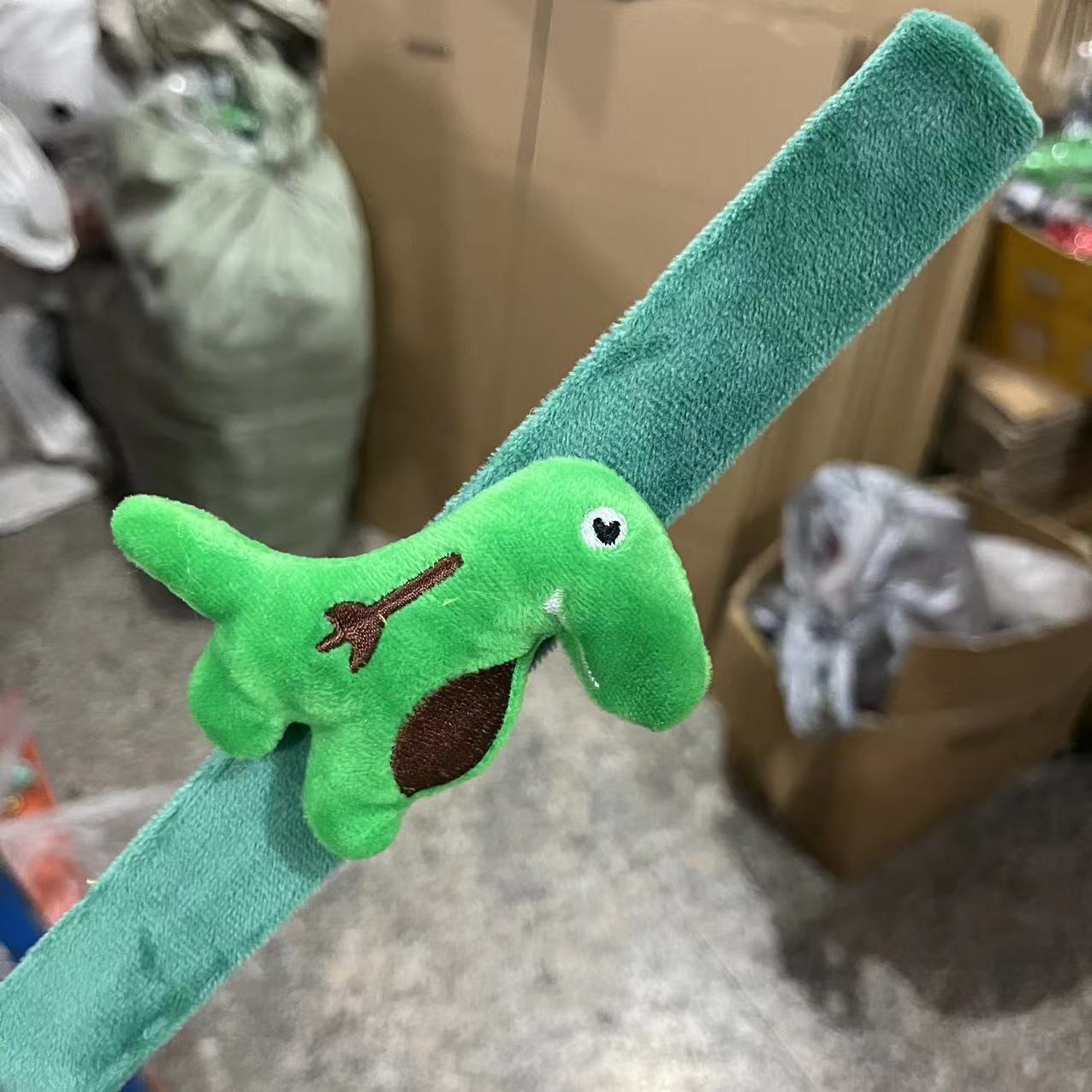 Children's Plush Cartoon Pop Cute Couple Female Slap Bracelet
