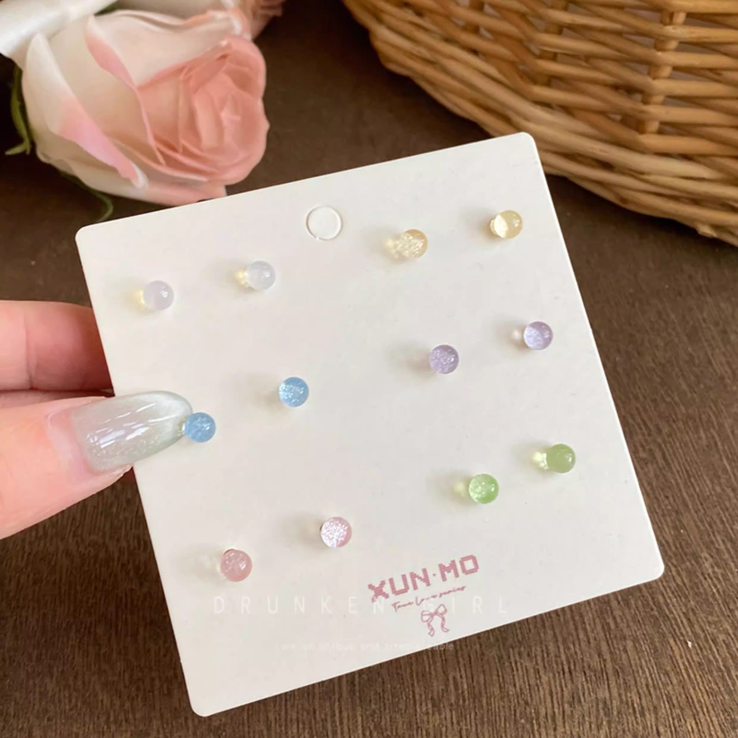 Women's Beads Bean-shaped Simple Fresh Cochlear Ear Bone Earrings