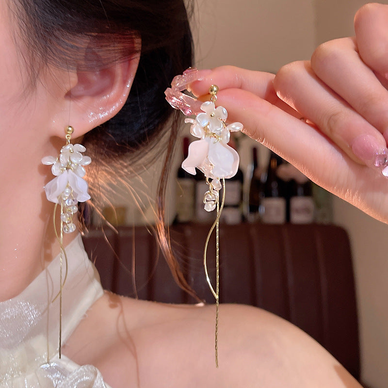Super Fairy Gentle White Flower Long Female Niche Design Stud Earrings