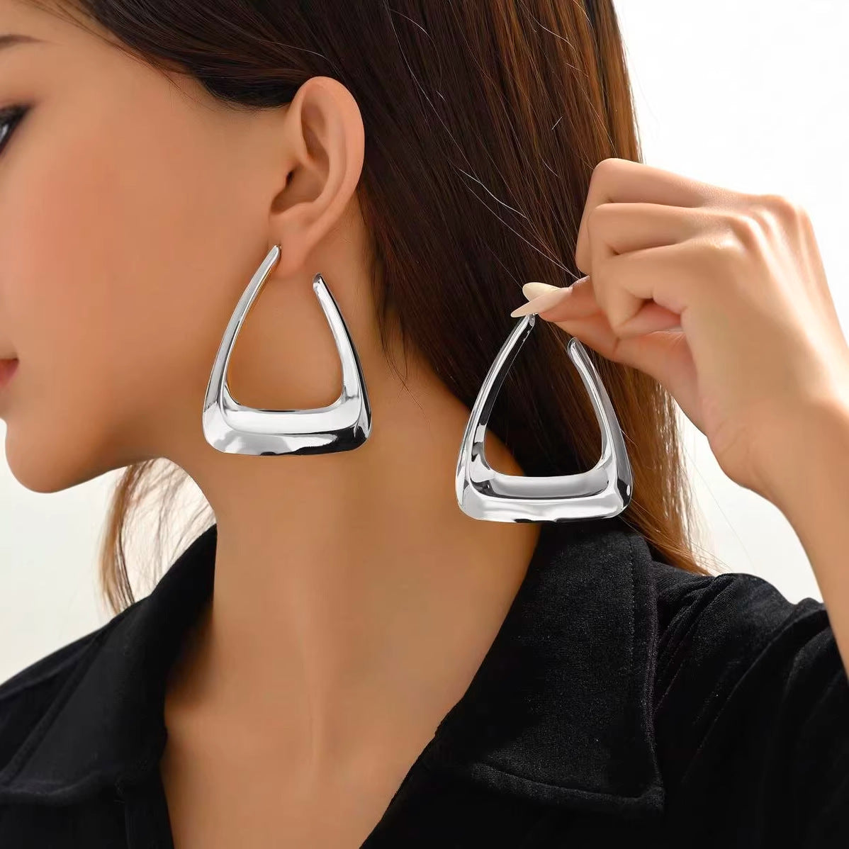 Big Triangle Minority Simple Cold Affordable Luxury Style Earrings