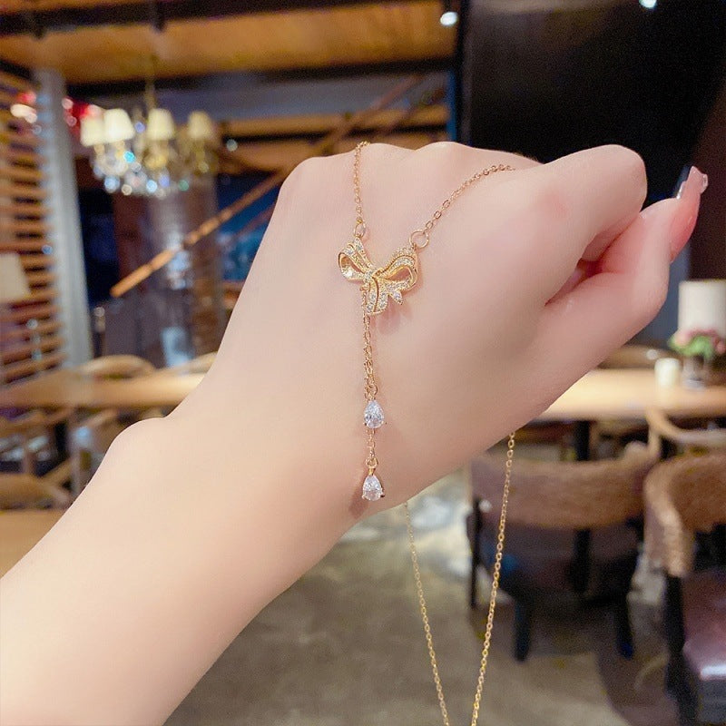 Women's Summer Fashion Heart For Design Simple Light Luxury Cold Style Necklaces